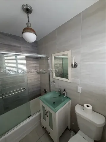 812 NE 90 Miami Shores FL 33138