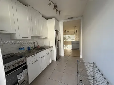 812 NE 90 Miami Shores FL 33138