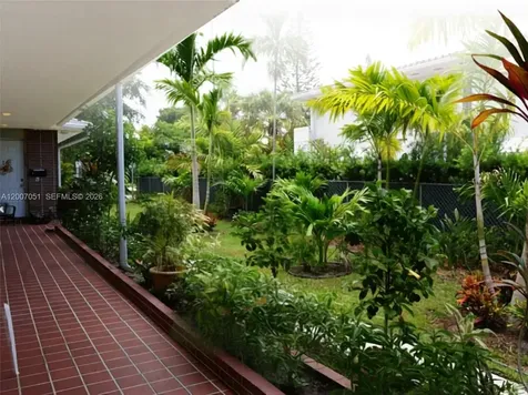812 NE 90 Miami Shores FL 33138