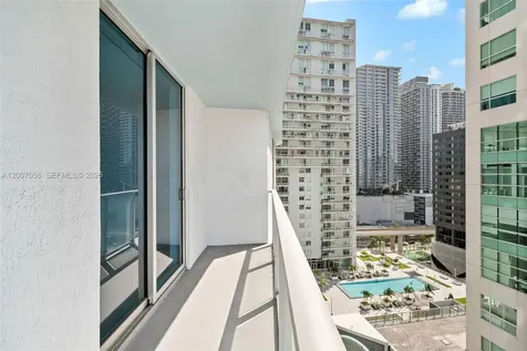 185 SW 7th Street Miami FL 33130