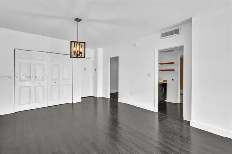 500 Bayview Drive Sunny Isles Beach FL 33160