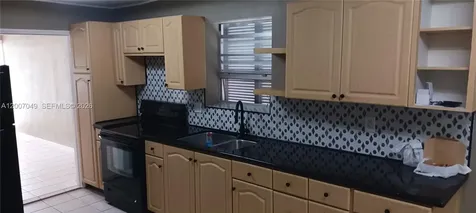 2272 SW 8th Street Miami FL 33135