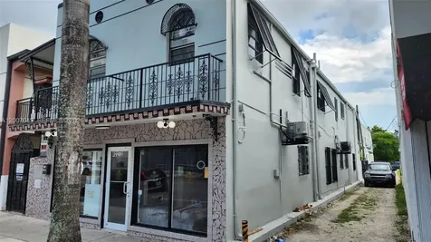 2272 SW 8th Street Miami FL 33135