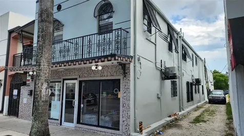 2272 SW 8th Street Miami FL 33135