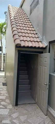 2272 SW 8th Street Miami FL 33135