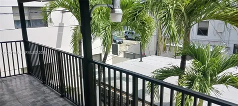 2272 SW 8th Street Miami FL 33135