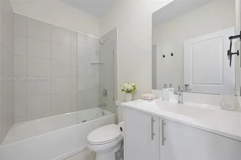 8387 NW 43rd Street Doral FL 33166