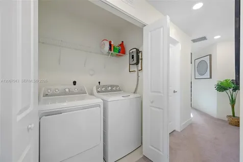 8387 NW 43rd Street Doral FL 33166