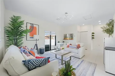8387 NW 43rd Street Doral FL 33166