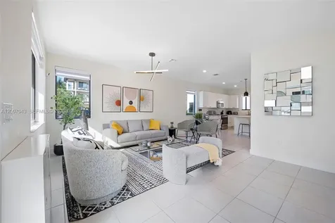 8387 NW 43rd Street Doral FL 33166