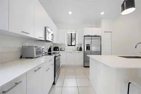 8387 NW 43rd Street Doral FL 33166
