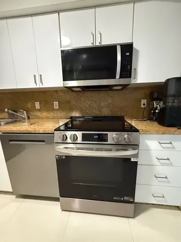 20505 E Country Club Drive Aventura FL 33180