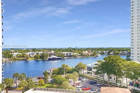 20505 E Country Club Drive Aventura FL 33180