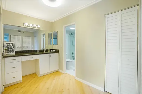20505 E Country Club Drive Aventura FL 33180
