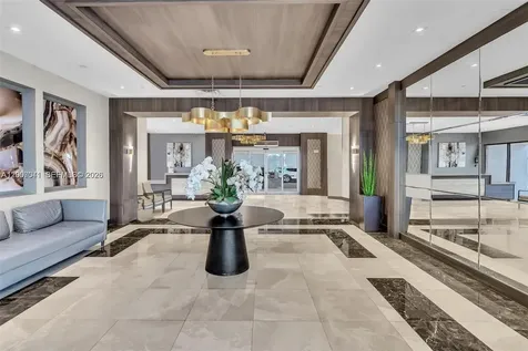 20505 E Country Club Drive Aventura FL 33180