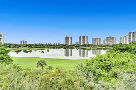 20505 E Country Club Drive Aventura FL 33180