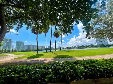 20505 E Country Club Drive Aventura FL 33180