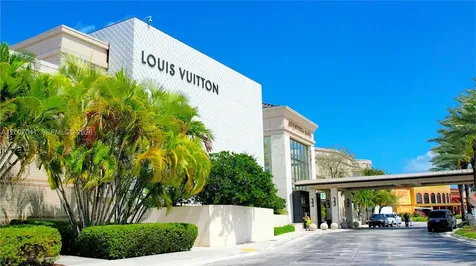 20505 E Country Club Drive Aventura FL 33180
