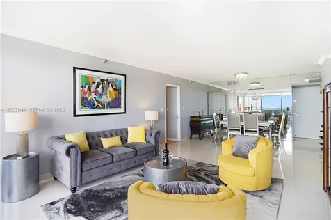 20505 E Country Club Drive Aventura FL 33180