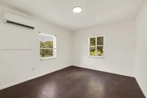 520 NE 82nd Terrace Miami FL 33138