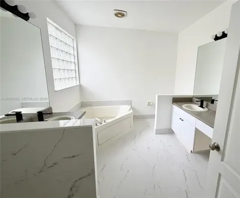 Pembroke Pines FL 33332