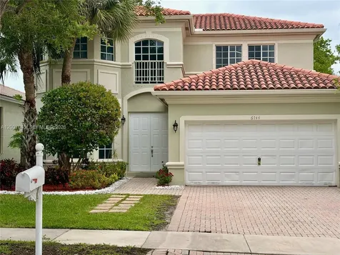 Pembroke Pines FL 33332