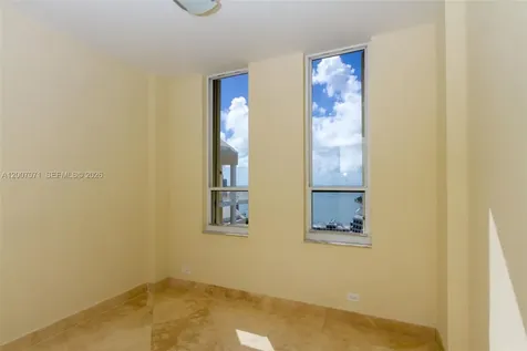 888 Brickell Key Drive Miami FL 33131