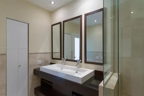 888 Brickell Key Drive Miami FL 33131
