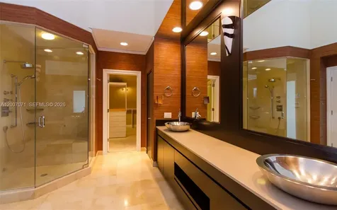 888 Brickell Key Drive Miami FL 33131