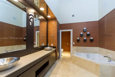 888 Brickell Key Drive Miami FL 33131