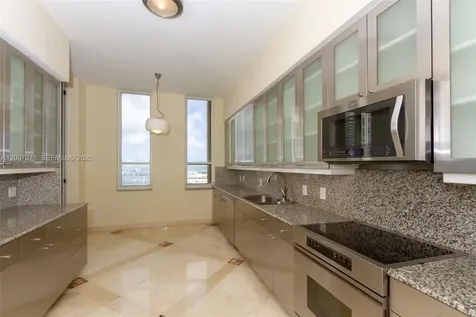 888 Brickell Key Drive Miami FL 33131