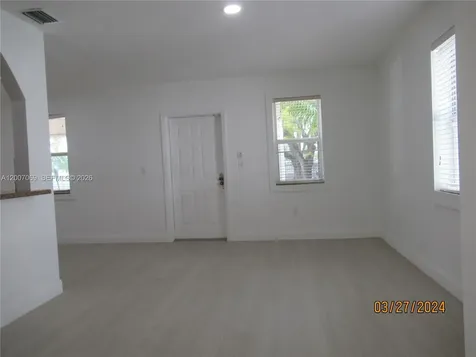 4245 SW 7th Street Miami FL 33134