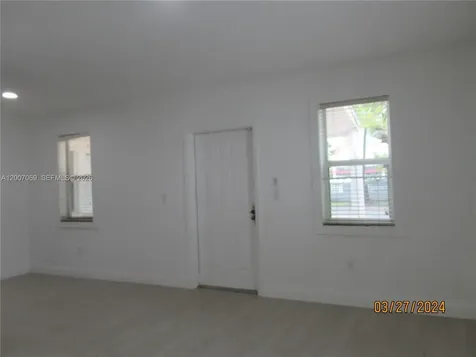 4245 SW 7th Street Miami FL 33134