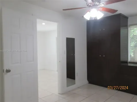 4245 SW 7th Street Miami FL 33134