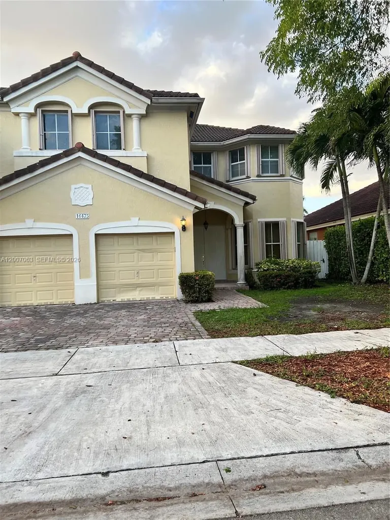 16475 SW 84th Lane Miami FL 33193