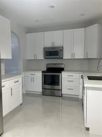 16475 SW 84th Lane Miami FL 33193