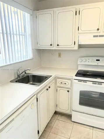 8345 Sunrise Lakes Boulevard Sunrise FL 33322