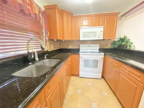 6535 W 24th Court Hialeah FL 33016