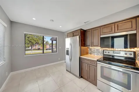 7470 SW 37th Street Miami FL 33155