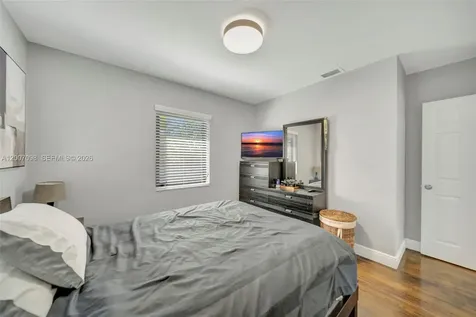 7470 SW 37th Street Miami FL 33155