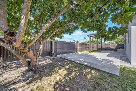 7470 SW 37th Street Miami FL 33155