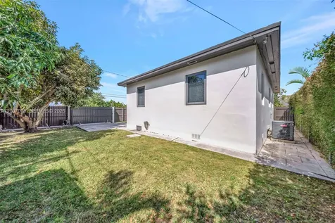 7470 SW 37th Street Miami FL 33155