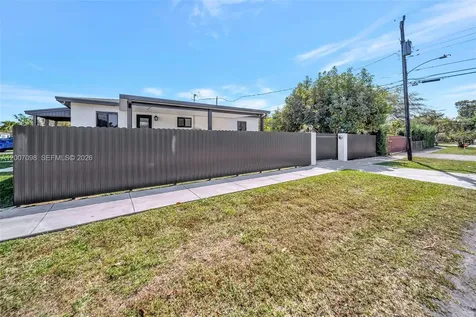 7470 SW 37th Street Miami FL 33155