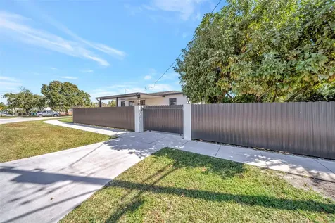 7470 SW 37th Street Miami FL 33155