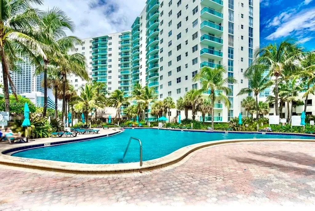 3901 S Ocean Drive Hollywood FL 33019