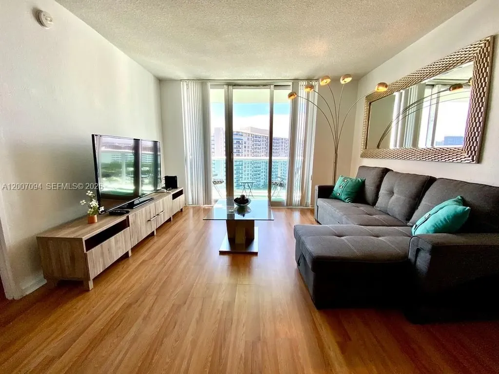 3901 S Ocean Drive Hollywood FL 33019