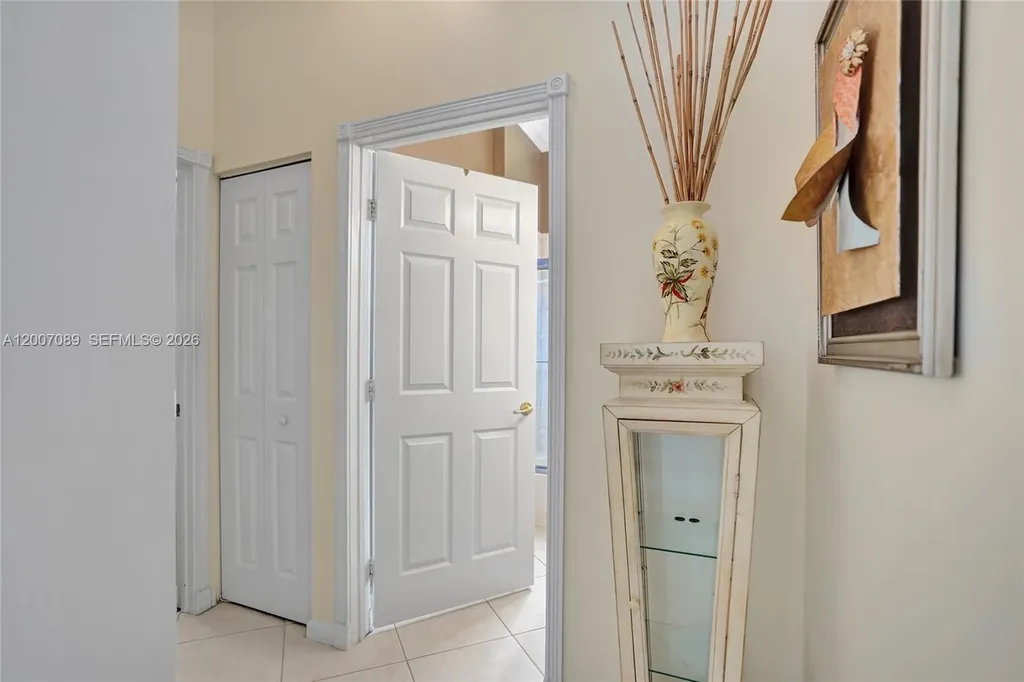 8257 La Jolla Vista Lane Lake Worth FL 33467