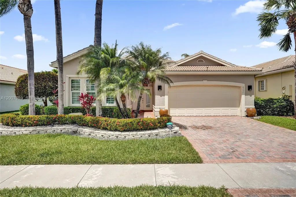 8257 La Jolla Vista Lane Lake Worth FL 33467