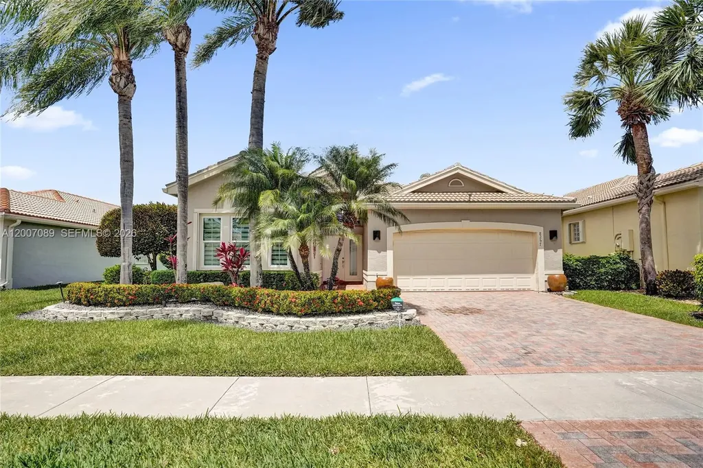 8257 La Jolla Vista Lane Lake Worth FL 33467