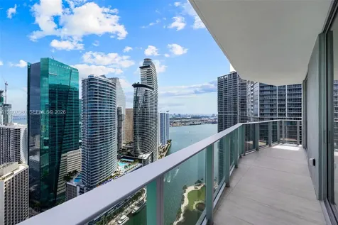 77 SE 5th Street Miami FL 33131